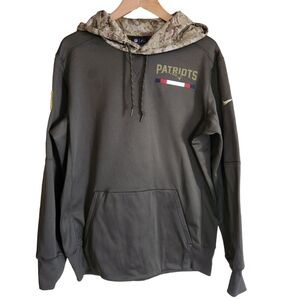 NFL  Nike dri-fit Patriots Green camo long-sleeve pull-on hooded sweater